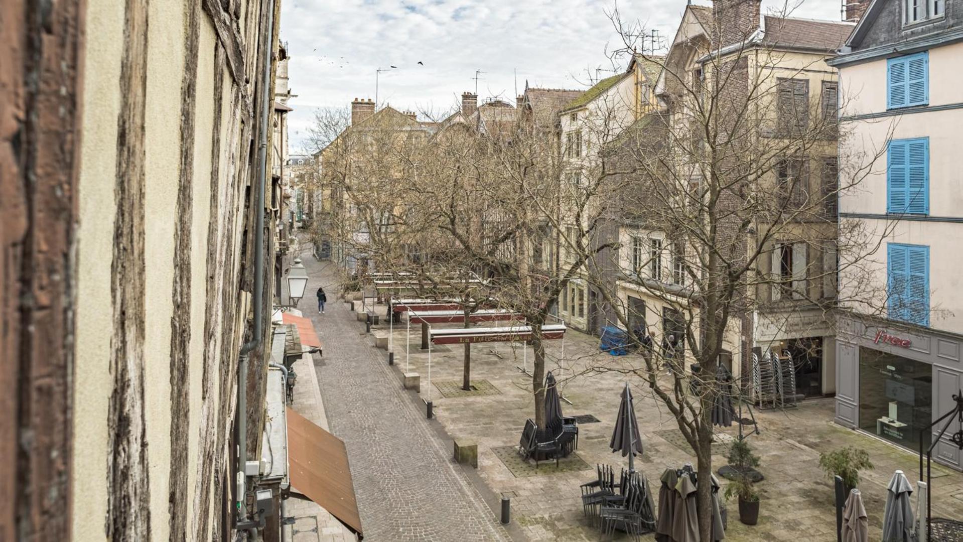 Le Logis Des Perles 1 - Emplacement Ideal - 4 Pers Troyes Exterior photo